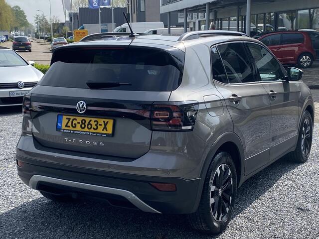Volkswagen T-Cross 1.0 TSI Life Business (Navi,Trekhaak,Clima,Pdc)