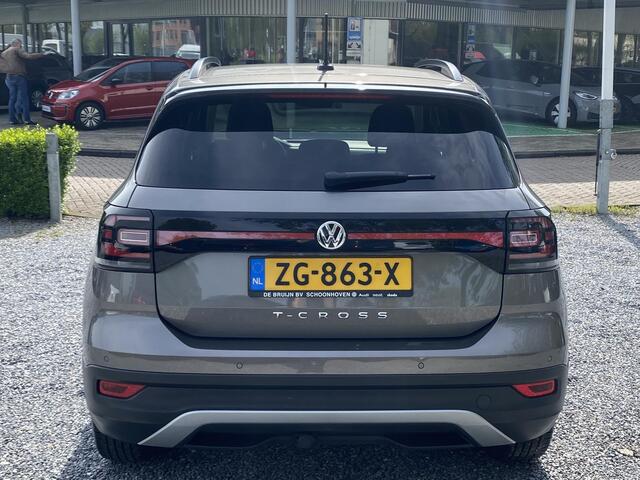 Volkswagen T-Cross 1.0 TSI Life Business (Navi,Trekhaak,Clima,Pdc)
