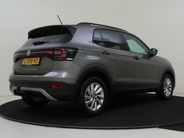 Volkswagen T-Cross 1.0 TSI Life | Trekhaak | Digital cockpit Pro | Dodehoek detectie | CarPlay | Airco | Adaptieve Cruise control | Elektrisch inklapbare buitenspiegels |