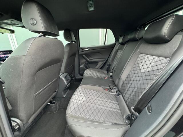 Volkswagen T-Cross 1.5 TSI 150pk DSG R-Line | New Model | Camera | Trekhaak | IQ.Li
