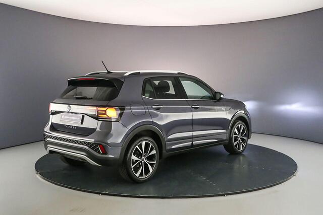 Volkswagen T-Cross R-Line 1.0 TSI 115pk DSG Automaat Achteruitrijcamera, Navigatie, Adaptive cruise control, Stoelverwarming, App connect, Parkeersensoren, LED koplampen