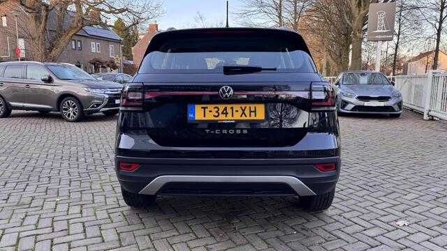 Volkswagen T-Cross 1.0 TSI Life | Automaat | Camera | VW Wealer geleverd en Geserviced |
