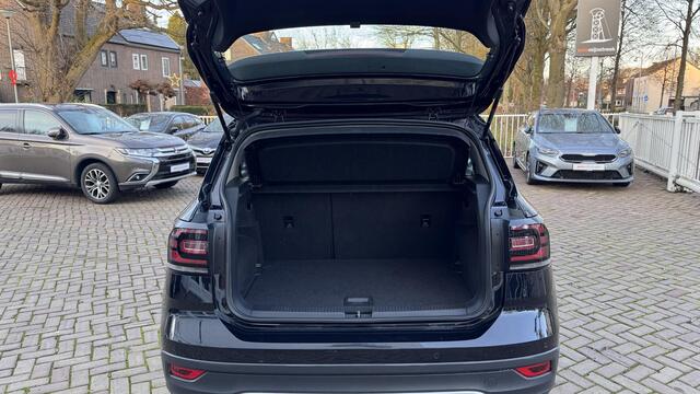 Volkswagen T-Cross 1.0 TSI Life | Automaat | Camera | VW Wealer geleverd en Geserviced |