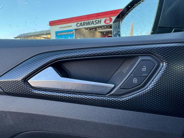 Volkswagen T-Cross 1.0 TSI Style