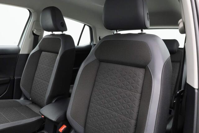 Volkswagen T-Cross 1.0 TSI 110PK DSG Style | Full LED | Camera | Stoelverwarming | ACC | Apple Carplay / Android Auto | 17 inch