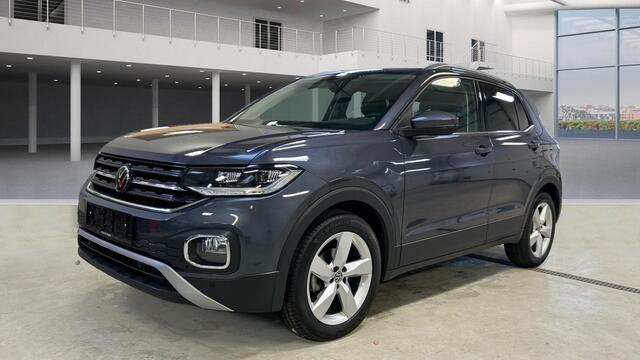 Volkswagen T-Cross 1.5 TSI Style automaat 150 pk Stoelverwarming - Camera -