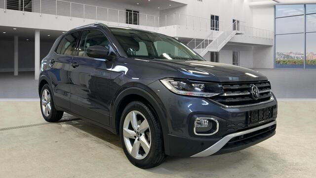 Volkswagen T-Cross 1.5 TSI Style automaat 150 pk Stoelverwarming - Camera -