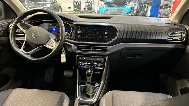 Volkswagen T-Cross 1.5 TSI Style automaat 150 pk Stoelverwarming - Camera -
