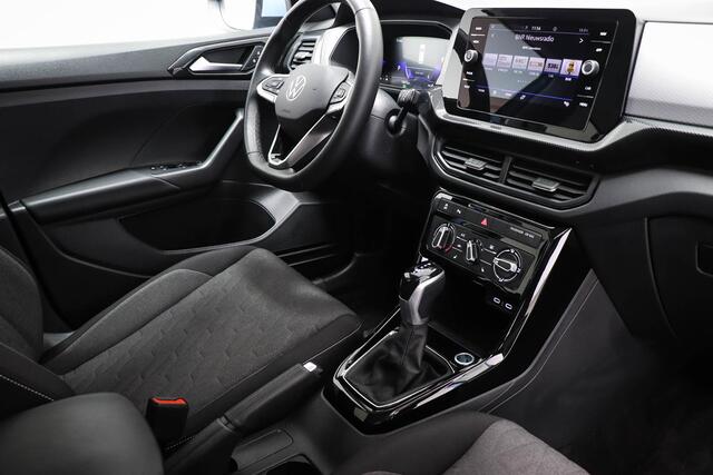 Volkswagen T-Cross 1.0 TSI Life Edition | LED | STOELVERWARMING | DAB | APPLE | CAMERA