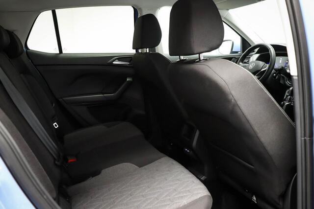Volkswagen T-Cross 1.0 TSI Life Edition | LED | STOELVERWARMING | DAB | APPLE | CAMERA