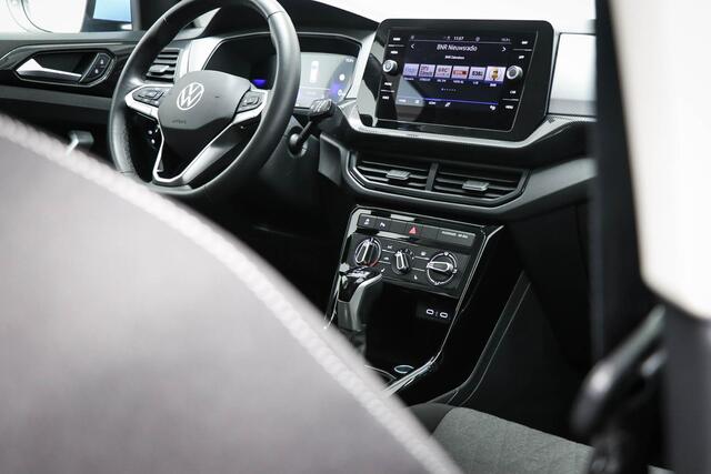 Volkswagen T-Cross 1.0 TSI Life Edition | LED | STOELVERWARMING | DAB | APPLE | CAMERA