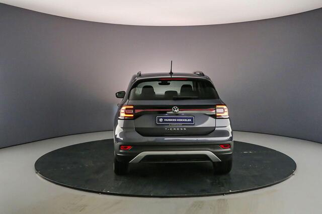 Volkswagen T-Cross Life 1.0 TSI 110pk DSG Automaat Adaptive cruise control, Achteruitrijcamera, Stoelverwarming, Parkeersensoren, Airco, DAB, Radio, Bluetooth, App connect