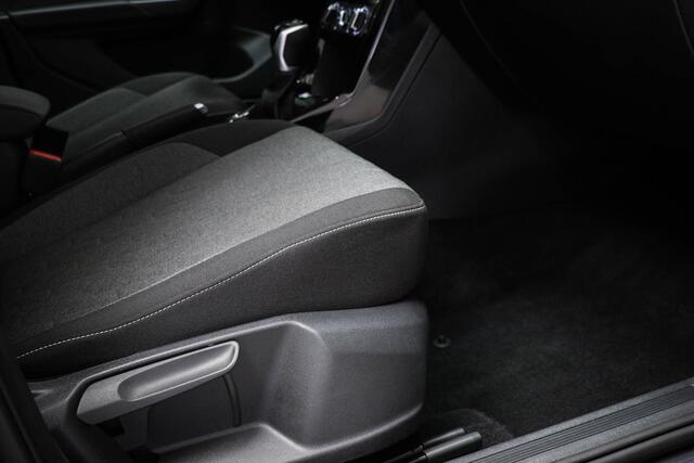 Volkswagen T-Cross 1.0 TSI Life Edition | LED | STOELVERWARMING | DAB | APPLE | CAMERA