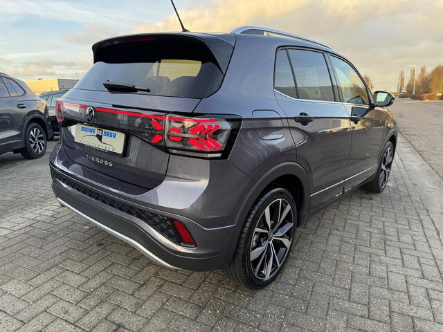 Volkswagen T-Cross 1.5 TSI R-Line IQ. Light | Camera | Sfeerverlichting
