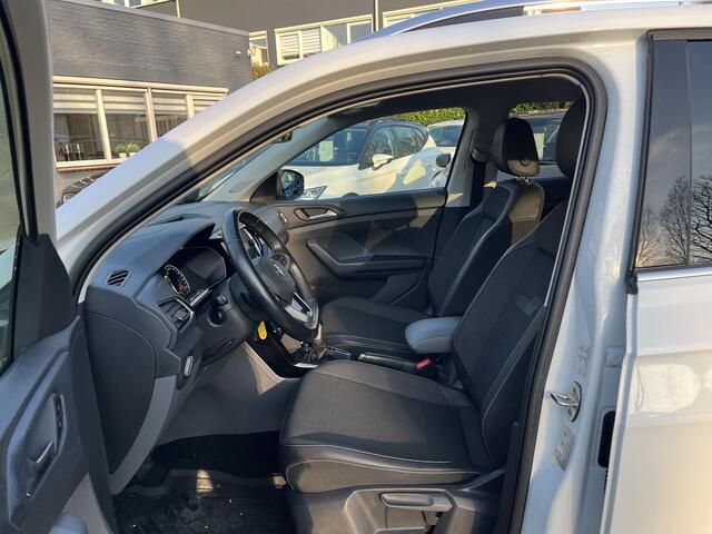 Volkswagen T-Cross 1.0 TSi DSG BLACK DESIGN | 18" | CAMERA | STOELVERW. | BEATS AUDIO |