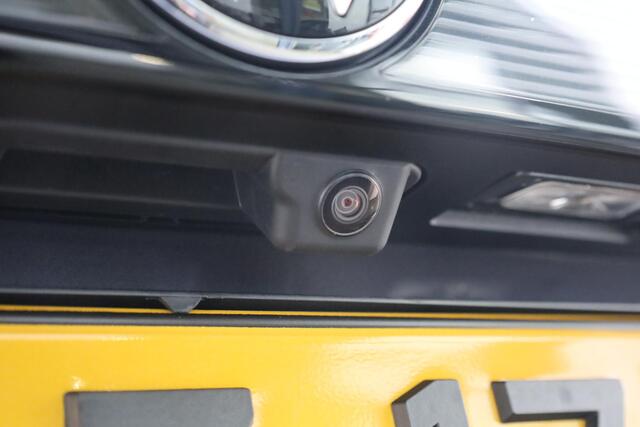 Volkswagen T-Cross 1.0 TSI Life Edition 116PK / 85kW DSG, 17" 'Bangalore' LMV, LED koplampverlichting, Multimedia pakket (navigatie 'discover media', verkeerstekenherkenning, Apple Carplay / Android Auto, telefoon draadloos oplaadbaar), Comfort Pakket (parkeersensoren vóór 