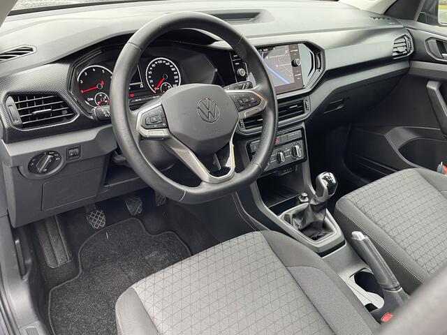 Volkswagen T-Cross 1.0 TSI 95pk Life / Navigatie / Apple Carplay / Parkeersensoren
