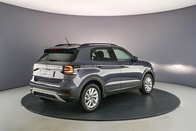 Volkswagen T-Cross Life 1.0 TSI 110pk DSG Automaat Adaptive cruise control, Achteruitrijcamera, Stoelverwarming, Airco, App connect, DAB, Radio, Parkeersensoren