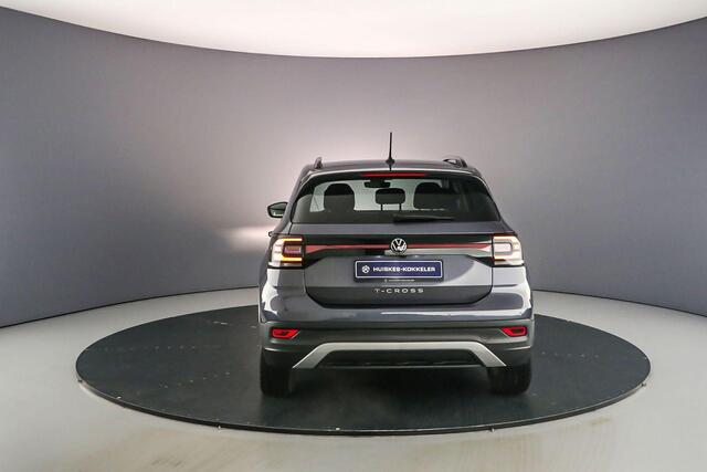 Volkswagen T-Cross Life 1.0 TSI 110pk DSG Automaat Adaptive cruise control, Achteruitrijcamera, Stoelverwarming, Airco, App connect, DAB, Radio, Parkeersensoren