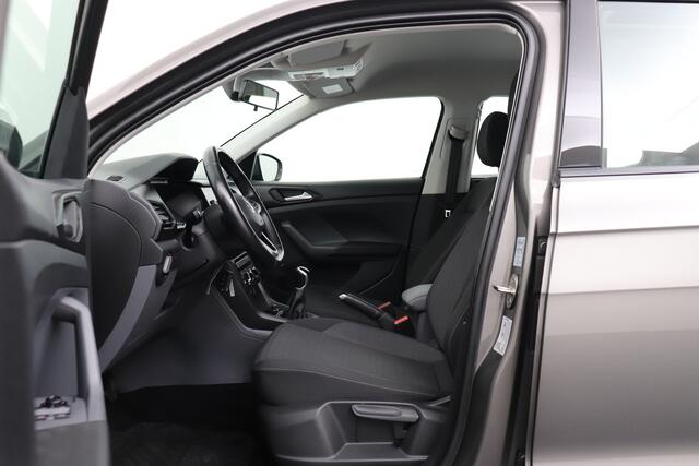 Volkswagen T-Cross 1.0 TSI 96 PK Business Dodehoek Carplay Adapt. Cruise
