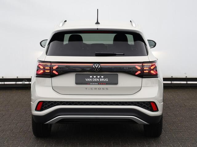 Volkswagen T-Cross 1.0 TSI R-Line 115 pk DSG | Matrix LED | Navigatie | Stoelverwarming | Cruise control