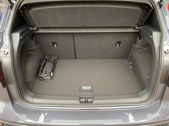 Volkswagen T-Cross 1.5 TSI DSG R-LINE AFN.TREKHAAK/IQ-LIGHTS/CAMERA/ACC/KEY-LESS