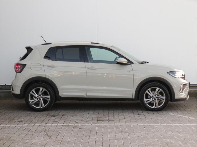 Volkswagen T-Cross 1.0 TSI R-Line 115pk Automaat | Vierseizoenenbanden | Navigatie | Matrix LED | Stoelverwarming | Adaptive Cruise | Climate Control |