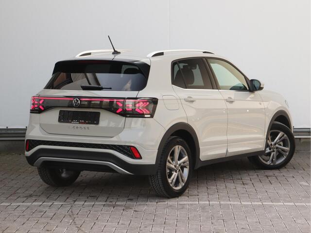 Volkswagen T-Cross 1.0 TSI R-Line 115pk Automaat | Vierseizoenenbanden | Navigatie | Matrix LED | Stoelverwarming | Adaptive Cruise | Climate Control |