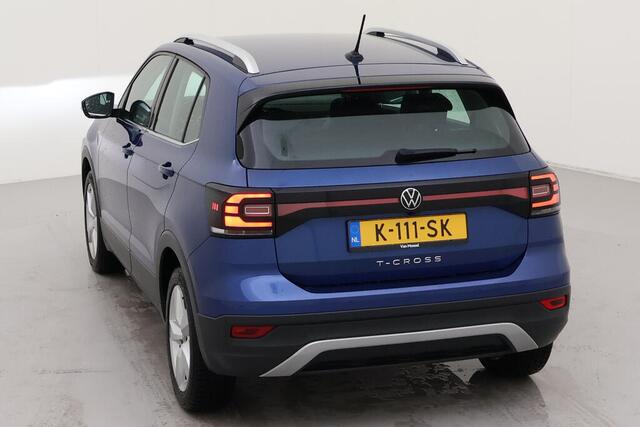 Volkswagen T-Cross 1.0 TSI Style / Metallic/ Led/ Camera/ Clima/ Navi/ Parkeersensoren/ 17 lmv