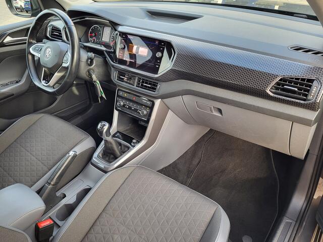 Volkswagen T-Cross 1.0 TSI 116PK Style, App connect, Navi, Clima, Rijklaar met beurt & garantie!