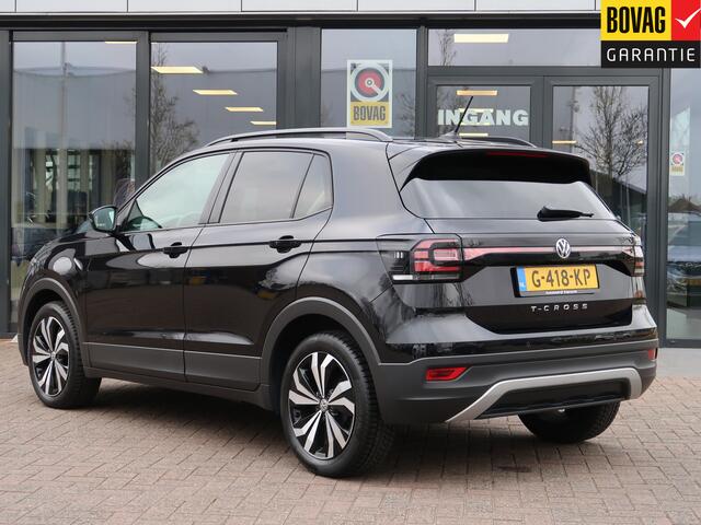 Volkswagen T-Cross 1.0 TSI Life Executive Design | Parkeersensoren | Virtual | Navigatie