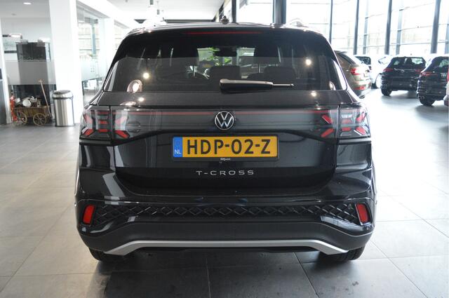 Volkswagen T-Cross 1.0 TSI 2X R-LINE navi clima cruise led pdc trekhaak 17 inch !!