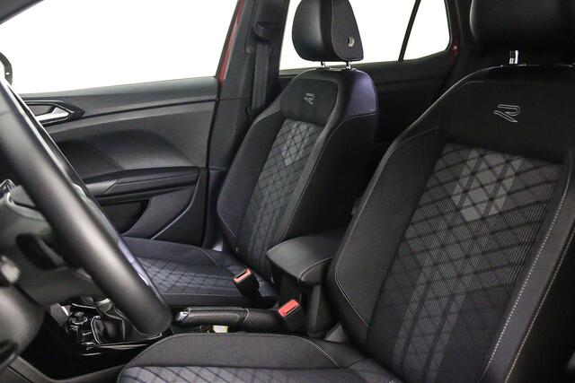 Volkswagen T-Cross R-Line 1.0 TSI 115pk DSG Automaat Adaptive cruise control, LED matrix koplampen, Navigatie, Achteruitrijcamera, Stoelverwarming, Parkeersensoren, App connect