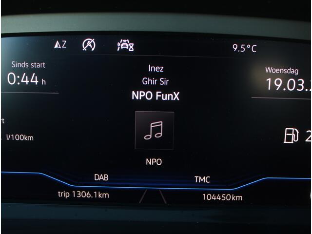 Volkswagen T-Cross 1.0 TSI Style R-Line CARPLAY | CAMERA | LED | ADAPCRUISE | DIGIDASH | VERWSTOELEN