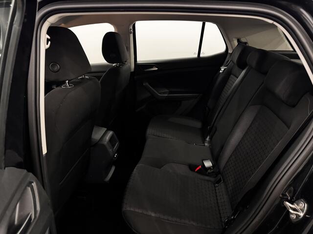 Volkswagen T-Cross 1.0 TSI Style Airco, Navi, Parkeersensoren, Winterpakket, Cruise control, A start stop, Lichtmetalen velgen