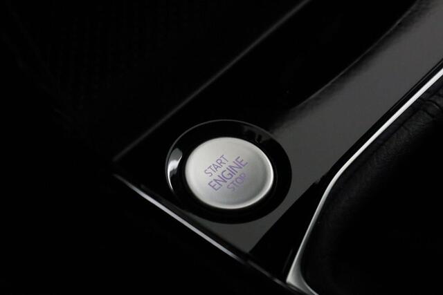 Volkswagen T-Cross Life edition 1.0 TSI 85 kW / 116 pk DSG | Camera | LED | Stoelverwarming | Keyless | 17 inch