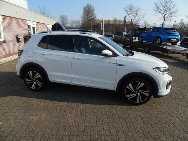 Volkswagen T-Cross 1.0 TSI Style 2 x R-Line