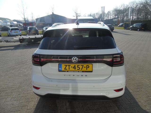 Volkswagen T-Cross 1.0 TSI Style 2 x R-Line