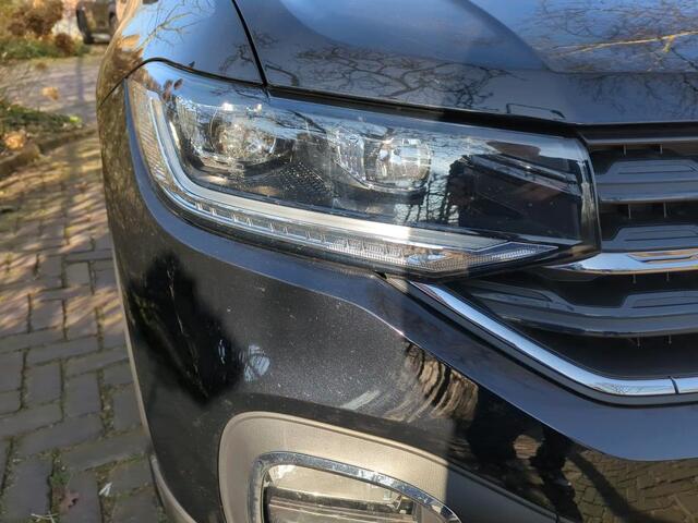 Volkswagen T-Cross 1.0 TSI 110pk DSG Style / Virtual Cockpit / LED / Navigatie / Camera / 17" LMV