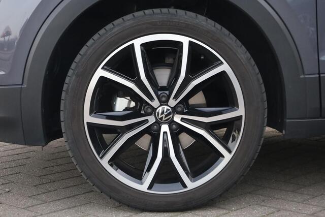 Volkswagen T-Cross 1.0 TSI Style 110PK / 81kW DSG, Achteruitrijcamera (rear view), design pakket 'black', multi-function display plus, adaptieve cruise control (acc), licht & zicht pakket, multimedia pakket, navigatie, parkeersensoren voor en achter (pdc), DAB+, elektrisch 