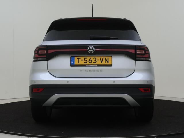 Volkswagen T-Cross 1.0 TSI Life | CarPlay | Parkeersensoren | Climate control | Adaptieve Cruise control | Bluetooth |