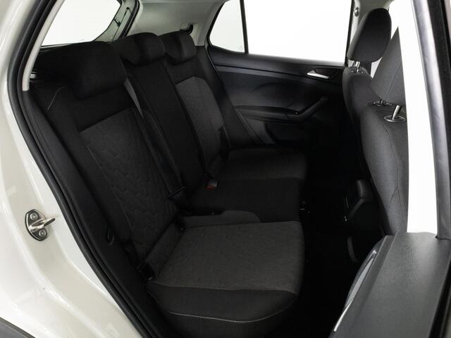 Volkswagen T-Cross Life Edition 1.0 TSI 95pk | Navigatie | Stoelverwarming | Adaptieve Cruise Control | Achteruitrijcamera |