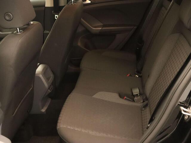 Volkswagen T-Cross 1.0 TSI Life - ORIGINEEL NEDERLANDSE AUTO - VASTE TREKHAAK - TREKGEWICHT 1000 KG - VERKEERT IN EEN MOOIE STAAT - CLIMATE CONTROL - PARKEERSENSOREN VOOR/ ACHTER - DODEHOEK DETECTIE - ADAPTIEVE CRUISE CONTROL - 16 INCH LICHT METALEN VELGEN - KEURIG ONDERHOU