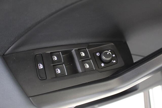 Volkswagen T-Cross 1.0 TSI 116PK Style Automaat Navigatie | Led verlichting | 4-Seizoenen banden | Virtual Cokpit | Climate Control