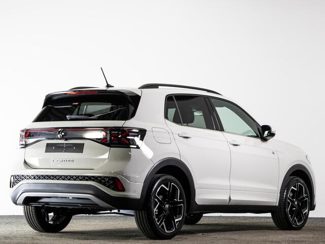 Volkswagen T-Cross R-Line-Edition 1.0 TSI 116 pk DSG | Trekhaak | Stoelverwarming | Navigatie |