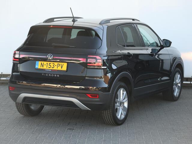 Volkswagen T-Cross 1.0 TSI 95PK Life | Camera | Climate control | Navigatie | Cruise Control | 17'' Velgen met All-Season banden | Spiegelpakket | Apple Carplay/Android Auto