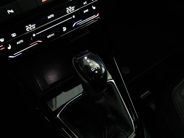 Volkswagen T-Cross R-Line 1.0 TSI 115pk Automaat | Stoelverwarming | Navigatie | Adaptieve Cruise Control | Matrix LED |