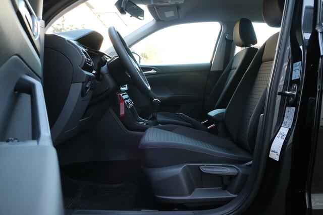 Volkswagen T-Cross 1.0 TSI Life | Adaptive Cruise | Dodehoek herk. |