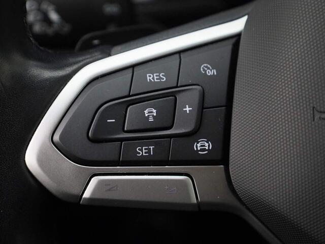 Volkswagen T-Cross 1.0TSI/110PK Style DSG · App connect · Parkeersensoren · Lane assist