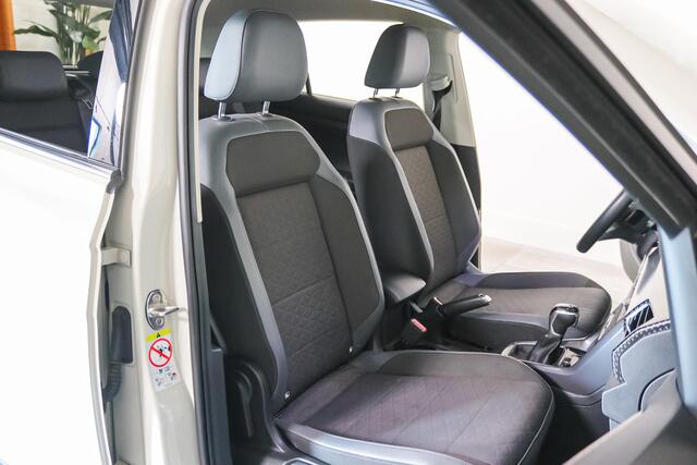 Volkswagen T-Cross 1.0 TSI Style Navigatie, Achteruitrijcamera, Apple CarPlay/Android Auto, Climate Control, Automaat